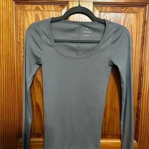Everlane Cotton Scoop Neck Long Sleeve color is mint